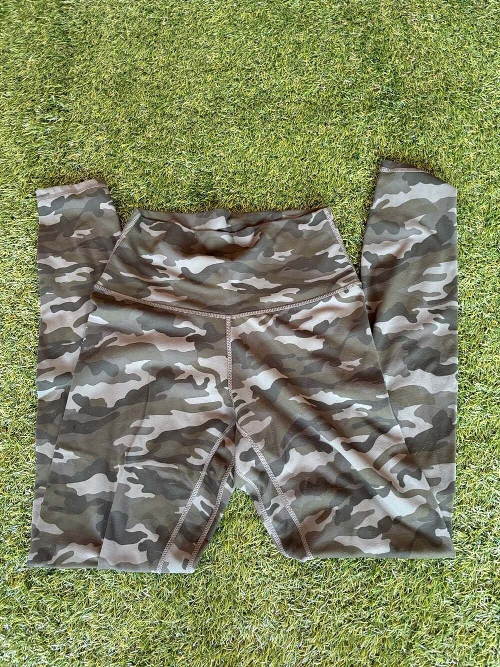 Sunzel High Waisted Green Camo Yoga Leggings Activewear